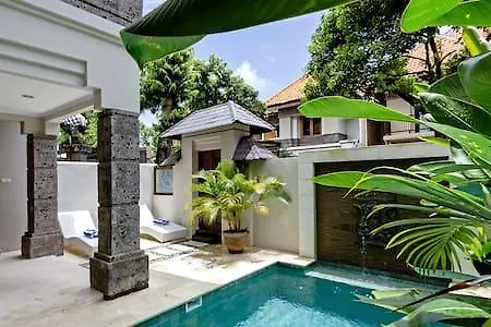 Villa Tiah *